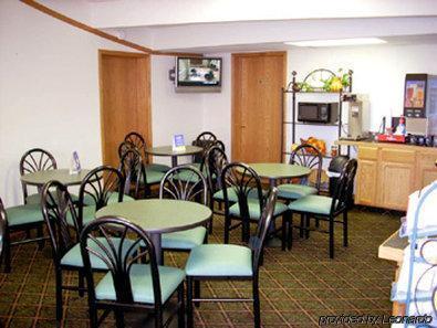 Sunflower Inn & Suites - Garden City Restaurace fotografie